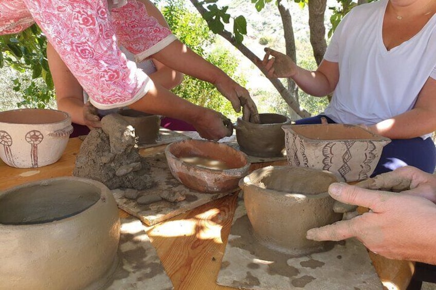 pottery workshop with Berber lady
