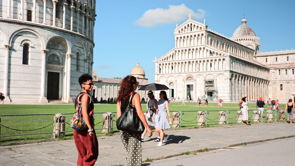 Excursion to Pisa through the Tuscan Countryside