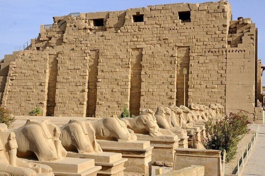 4 Nights Cruise Luxor, Aswan, Abu simbel, Balloon,and Tours By Bus From Hurghada