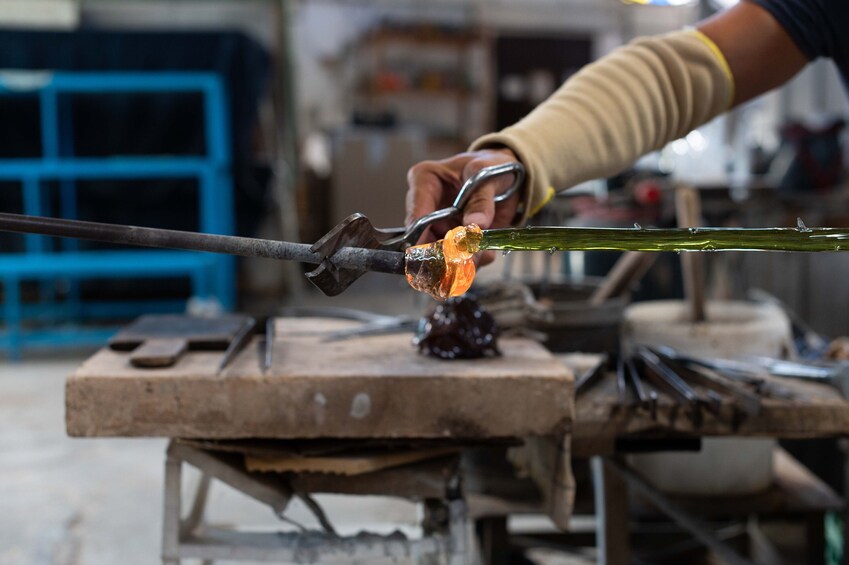 Murano Glass Factory Tour & Hands-On Workshop roundtrip transportation