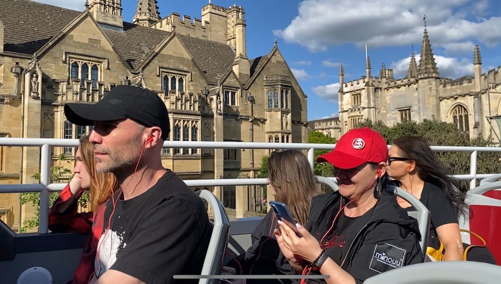 City Sightseeing Oxford Hop-On Hop-Off Bus Tour & Optional Carfax Tower