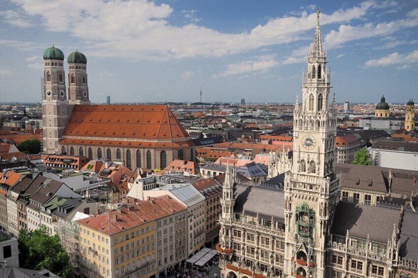 Munich: 5 Top Churches and Old Town with Private Guide