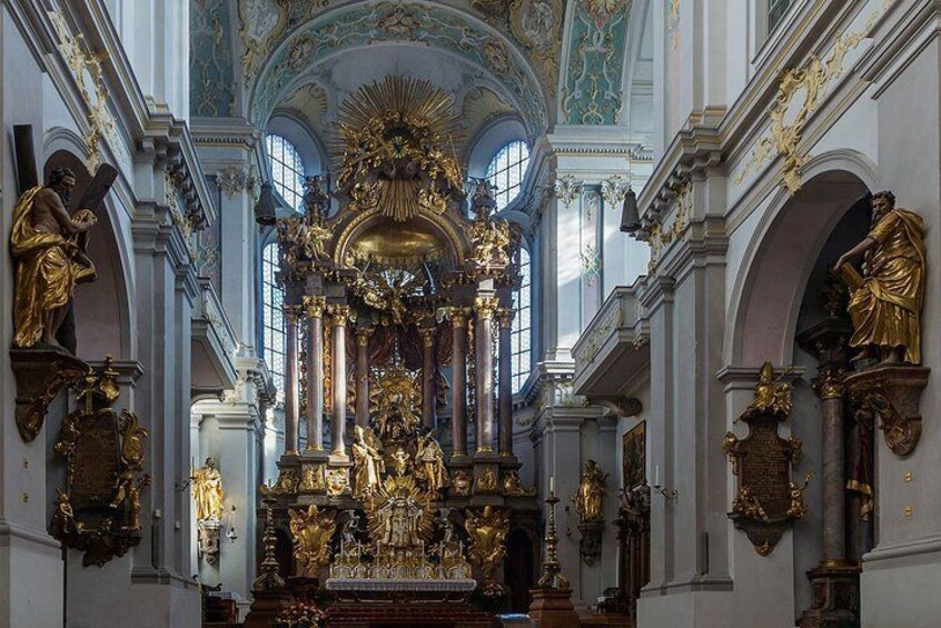 Munich: 5 Top Churches and Old Town with Private Guide