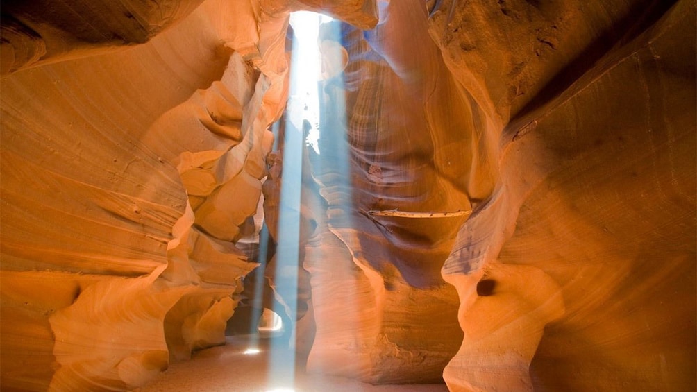 Sunlight shining through the canyons in Seonda