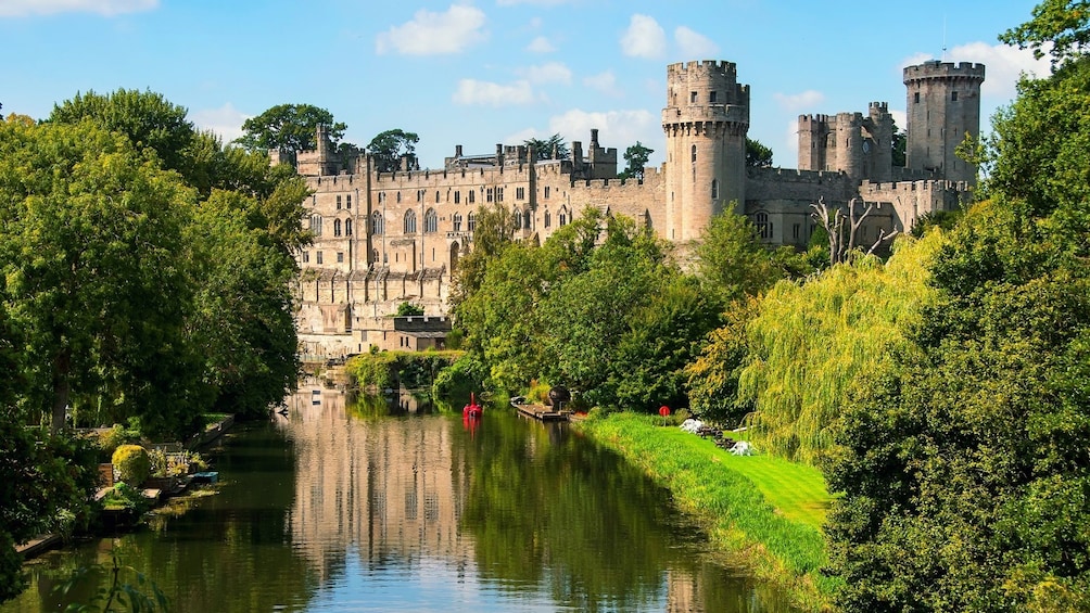 Warwick Castle, Shakespeares England & Oxford with Admission