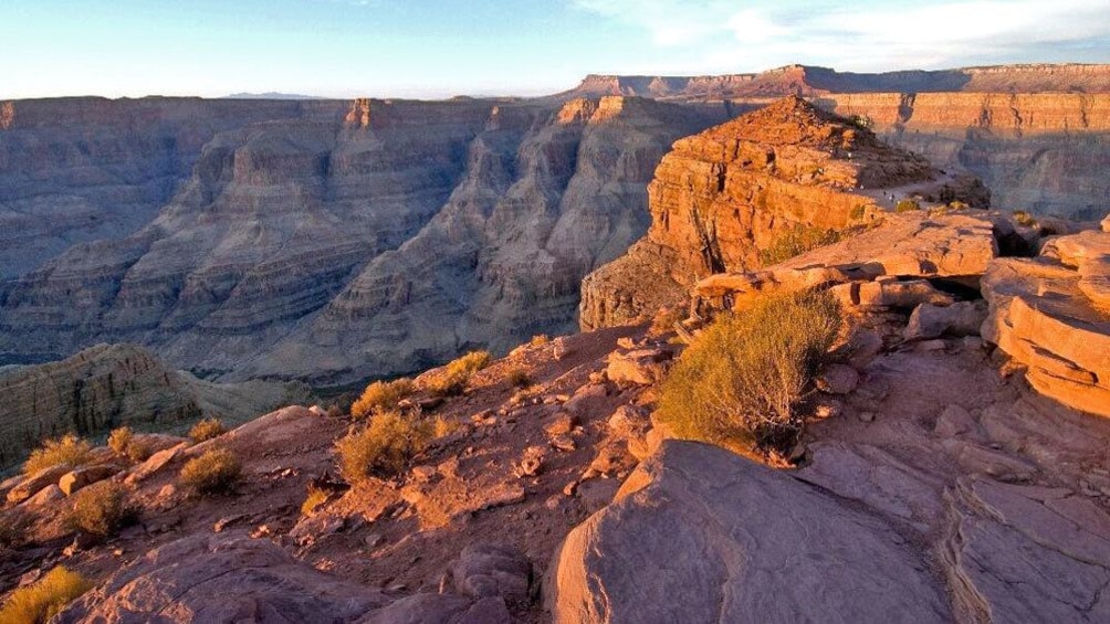 the sun setting on the rocks of Grand Canyon