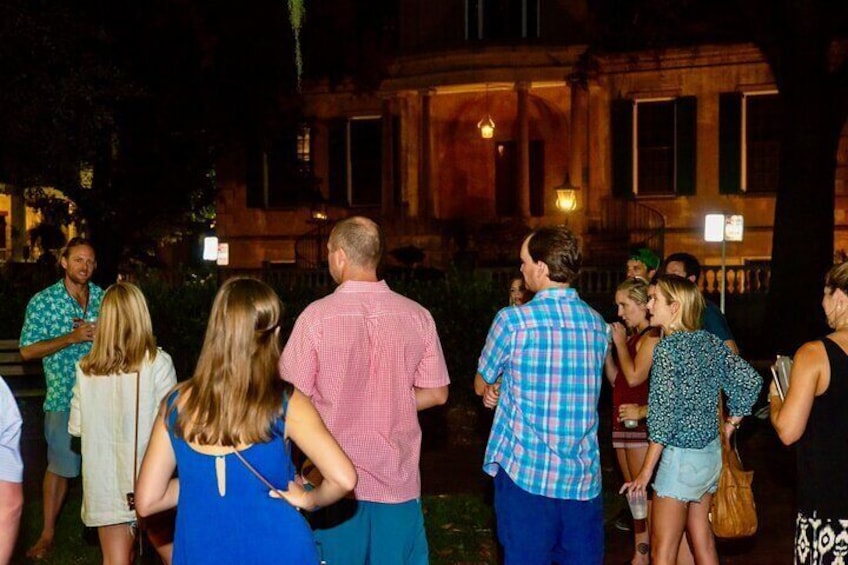 Savannah Ghost Tour for Adults ALL Alcoholic Drinks Included