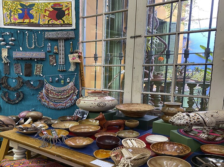 Barranco Private Tour: Osma Museum, Las Pallas Crafts, Bridge of Sighs