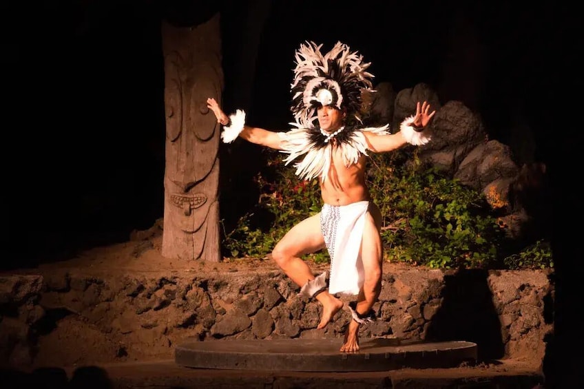 Drums of the Pacific Luau at the Hyatt Regency Resort