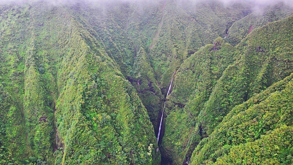 Magnum Doors Off Helicopter Tour  