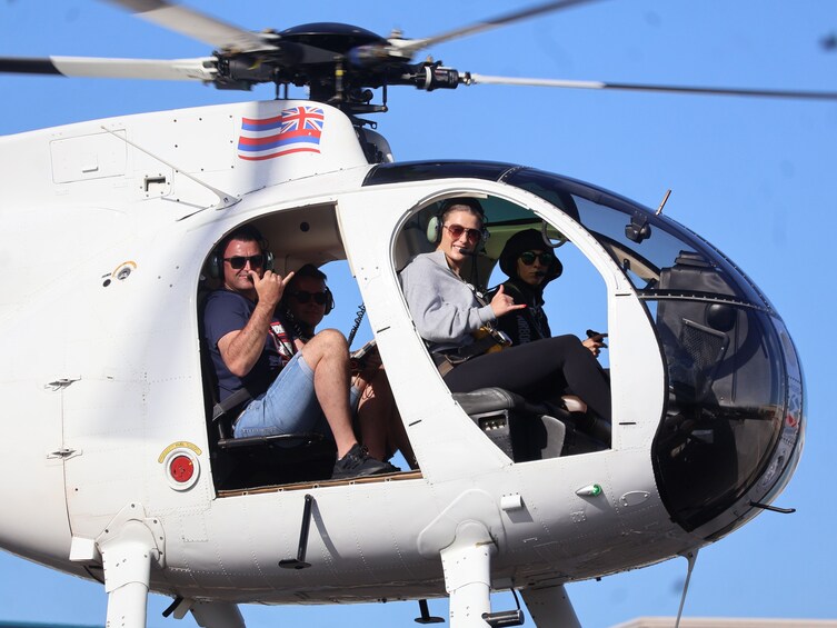 Magnum Doors Off Helicopter Tour