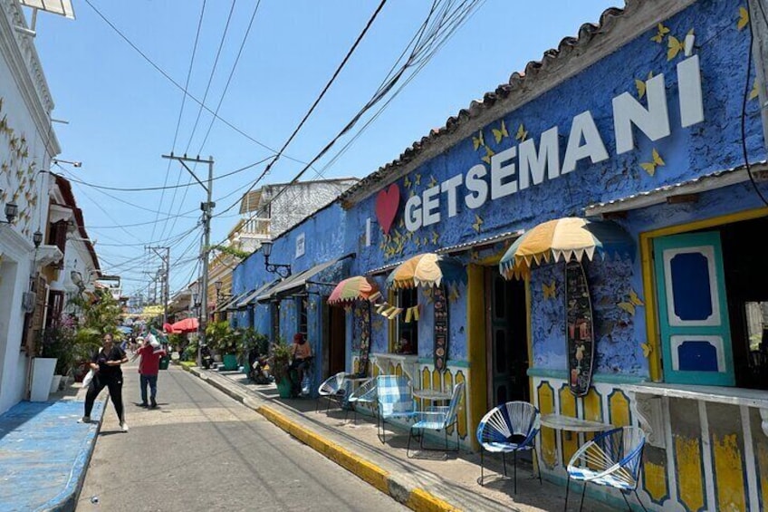Private Walking Tour of Cartagena: Walled City & Getsemaní