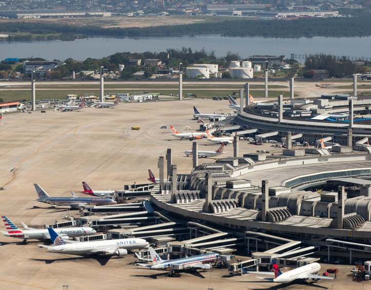 Private Rio de Janeiro Layover Transfer & Tour from Airport
