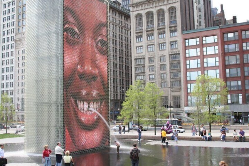 Private Chicago Scavenger Hunt: Eastside Art Heist