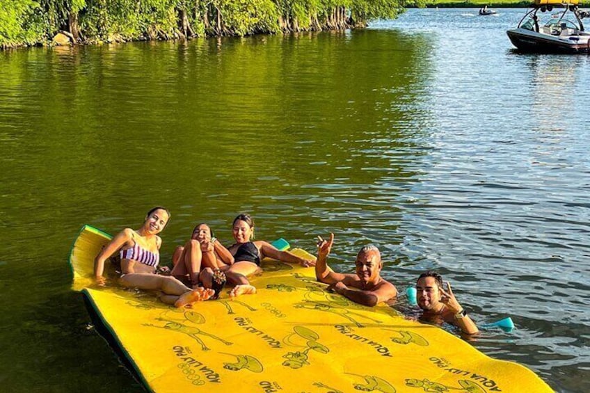 Private Lake Austin Boat Cruise - Full Sun Shading Available