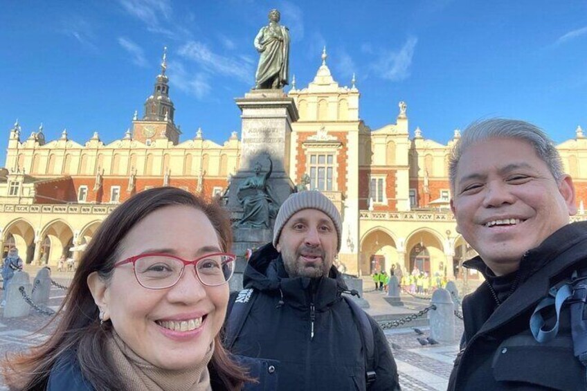 Krakow Old Town and Jewish District Private Tour in a One Day