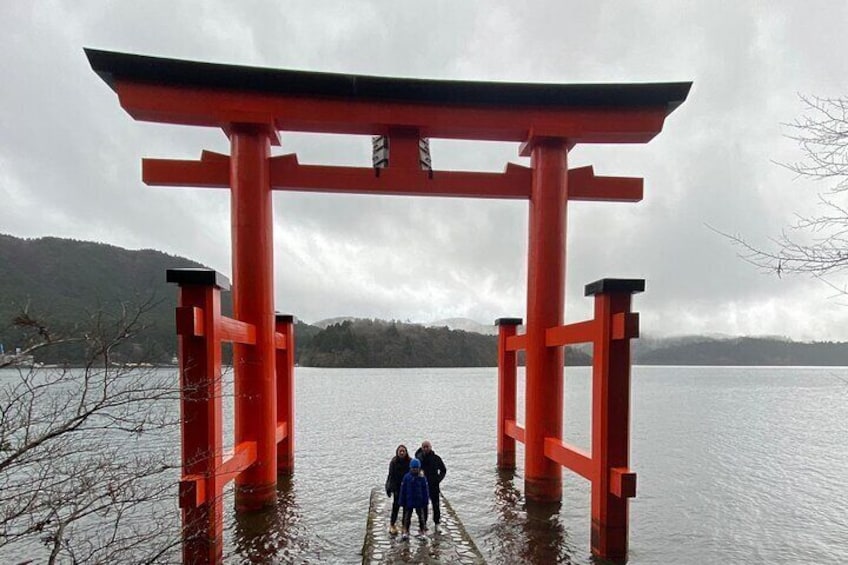 Hakone jinja heiwa no torii