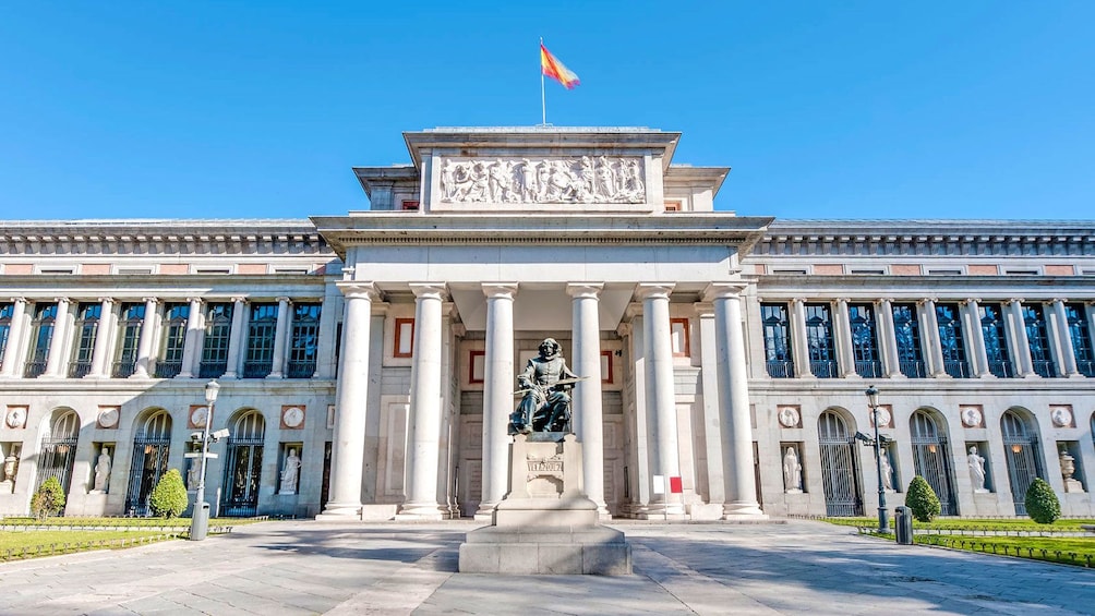 outside a museum on an afternoon in Spain