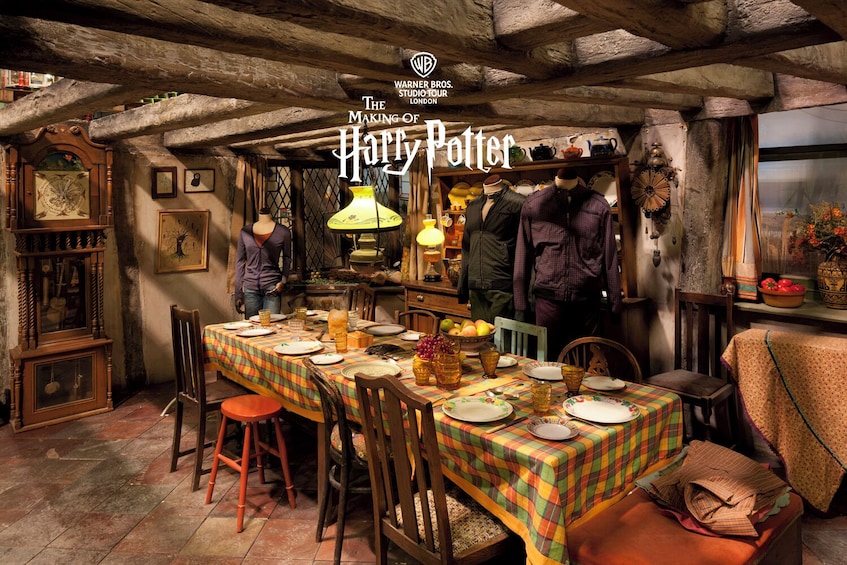 Warner Bros. Studio – The Making of Harry Potter Fully Guided Tour by Train