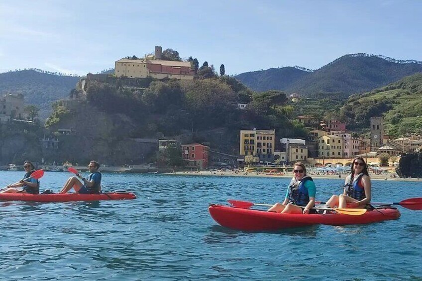 Kayak experience with Carnassa Tour in Cinque Terre + Snorkeling