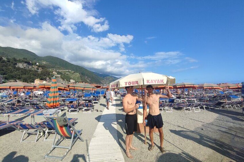Kayak experience with Carnassa Tour in Cinque Terre + Snorkeling
