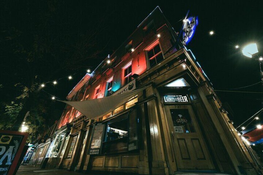 Hear Haunted Histories on Our Baltimore Ghost Tour.
