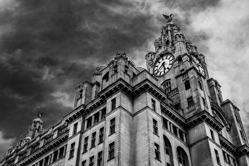 Take a Tour of the most Famous Locations Filmed in Hollywood Films such as Sherlock Holmes and The Batman.