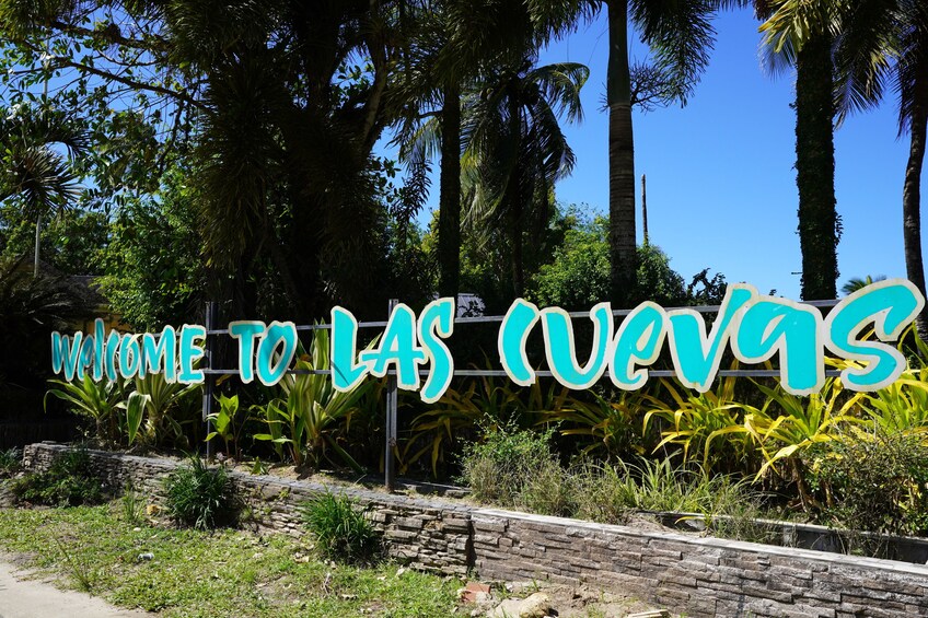 Day Trip to Las Cuevas Beach