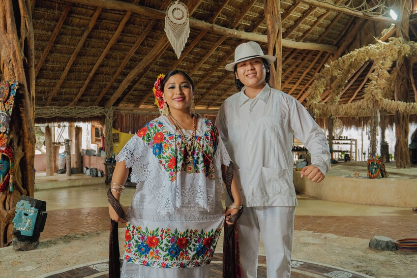 Chichén Itzá Premier Tour with Cenote Xunáan, Valladolid and Lunch 