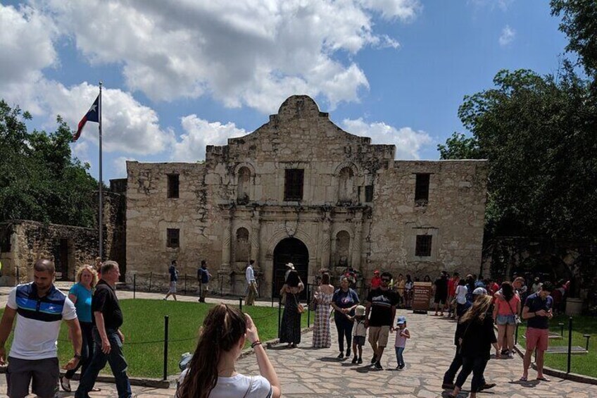 Historic Downtown & Riverwalk Walking Tour