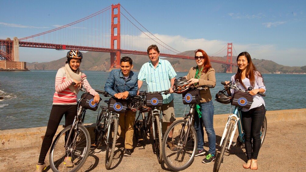 Bicyclists on a tour of san francisco