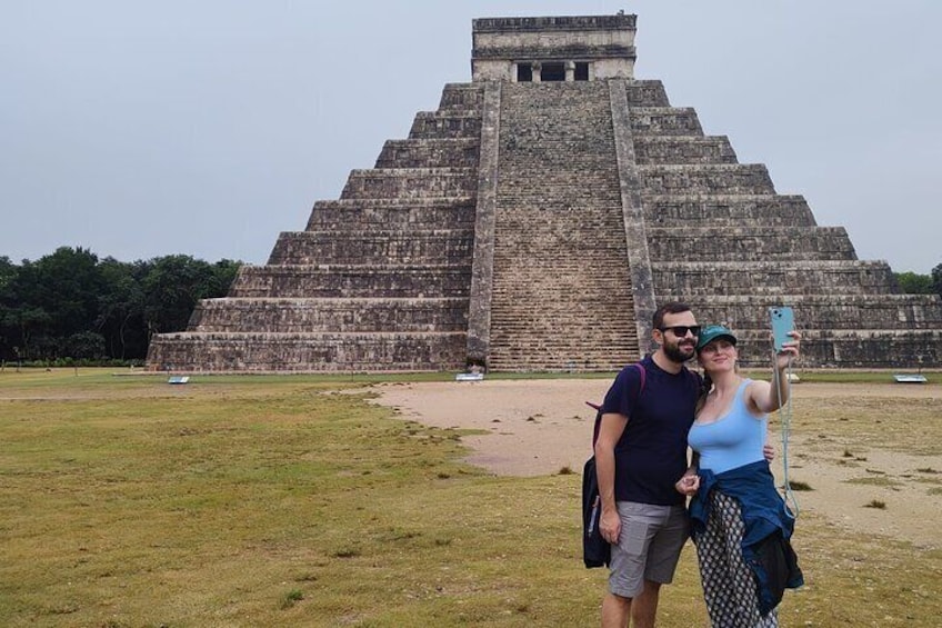 Chichen Itza, Private Cenote/Food Experience & the magic Izamal