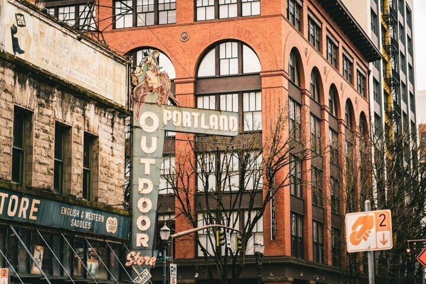 Portland Downtown Highlights: "The Golden Adventure" Exploration Game
