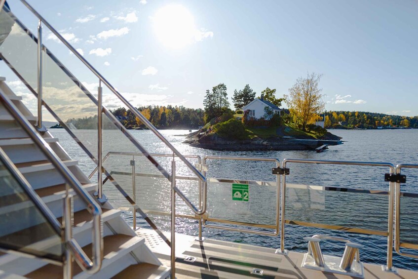 Picture 30 for Activity Oslo: Guided Sightseeing Fjord Cruise on Premium Silent Boat