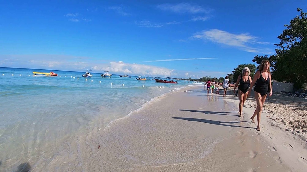 Picture 3 for Activity From Montego Bay: Negril Beach & Rick's Cafe Sunset Day Trip