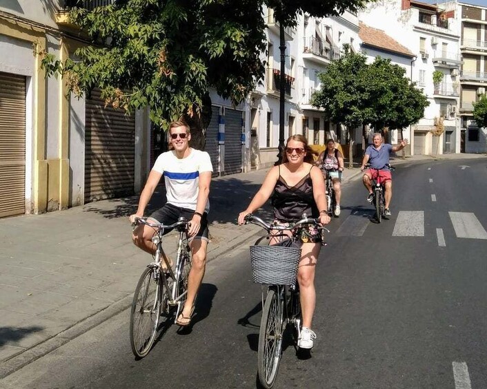 Picture 2 for Activity Córdoba: Private Bike Highlights Tour with Personal Guide