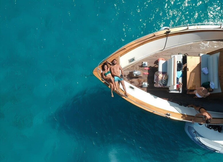 Forio: Ischia Island Boat Tour with Local Lunch and Swimming
