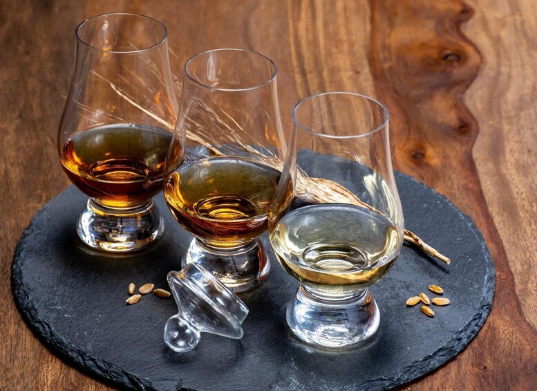Picture 3 for Activity Glasgow: Stirling Castle, Whisky & Loch Lomond Tour