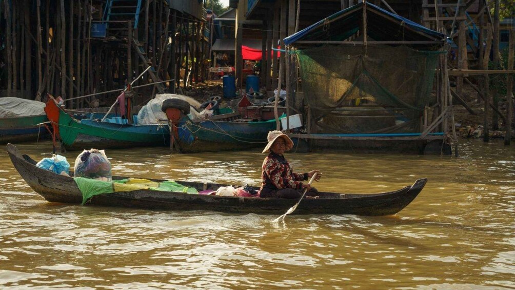 Picture 2 for Activity From Siem Reap: Kampong Phluk Floating Village Tour by Boat