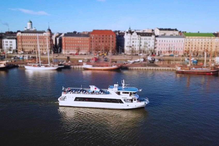 Picture 7 for Activity Helsinki Archipelago: Sightseeing Boat Tour