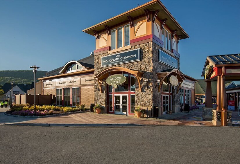 BEST Woodbury Outlets Shopping 1-Day Tour from New York