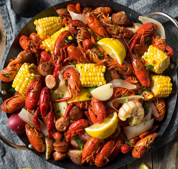 Picture 5 for Activity New Orleans: Food Crawl and Seafood Boil in French Quarter