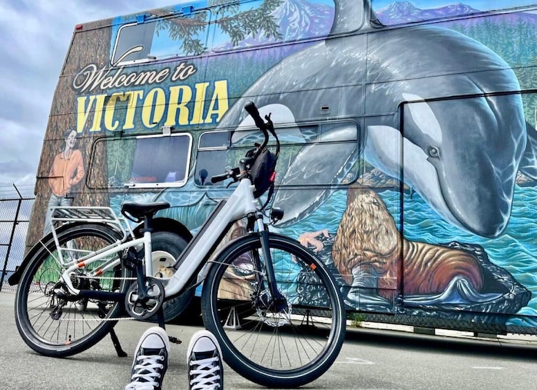 Victoria City Highlights Bike Tour - Castle Hoods & Legends