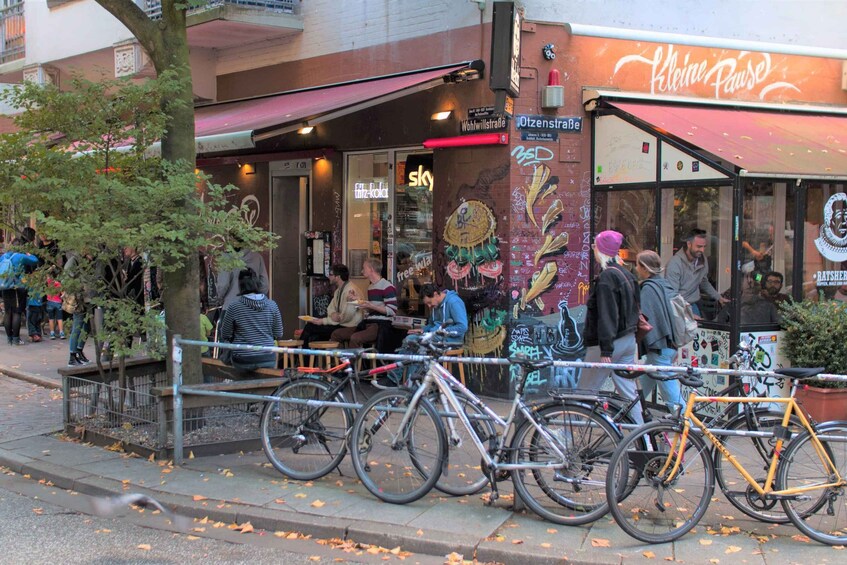 Picture 3 for Activity St. Pauli: Guided Food Tour with 5 Tastings