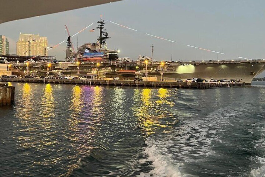 Private Luxury 45' Bay Cruiser Tour in San Diego: Suitable for Any Events