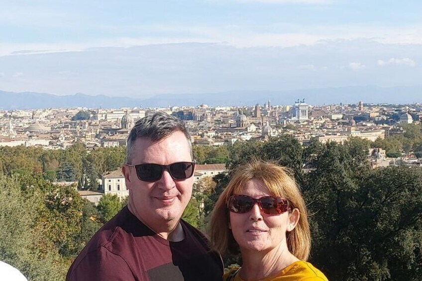 Visit Rome Must See Attractions by Golf Car Private Tour