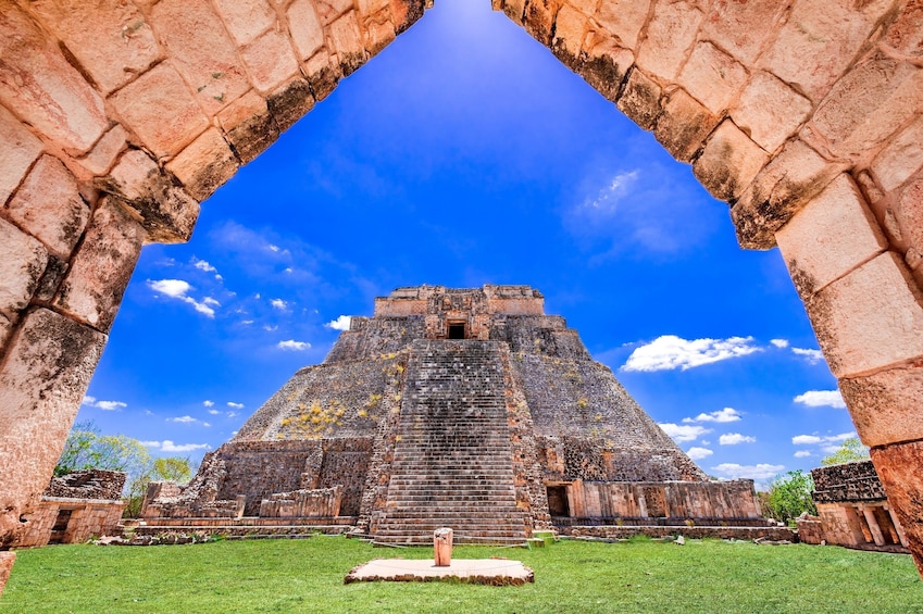 Uxmal + Planetary + Sotuta de Peon Hacienda + Cenote + Lunch