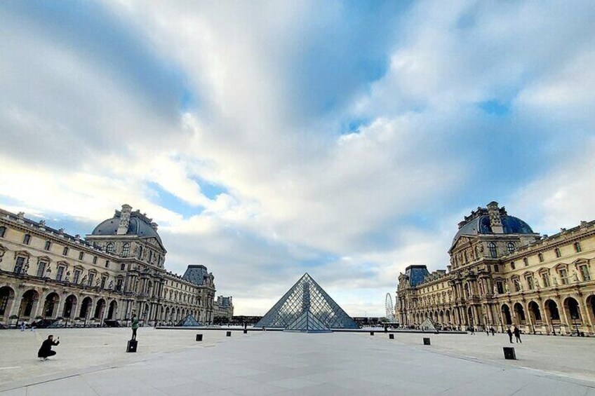 Louvre Museum Timed Entry Ticket - Optional Private Guide