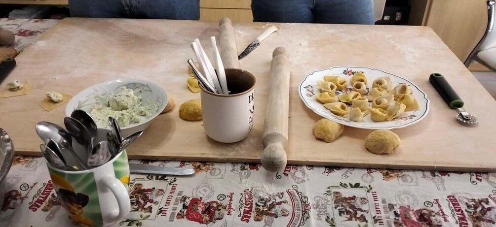 Picture 4 for Activity Bologna: Pasta Tagliatelle Ragu Cooking Class with Wine
