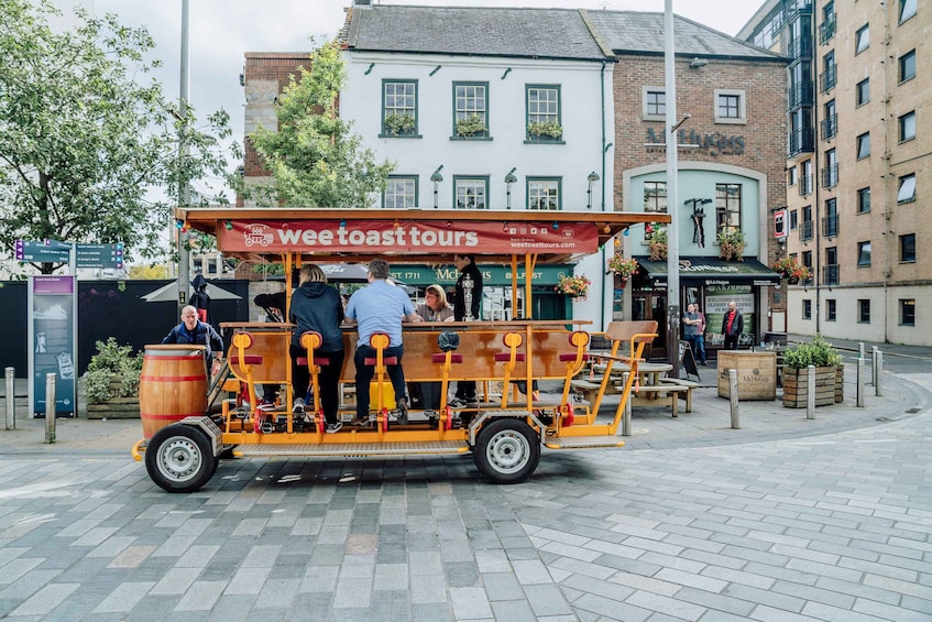 London: Piccadilly and Soho Beer Bike Tour
